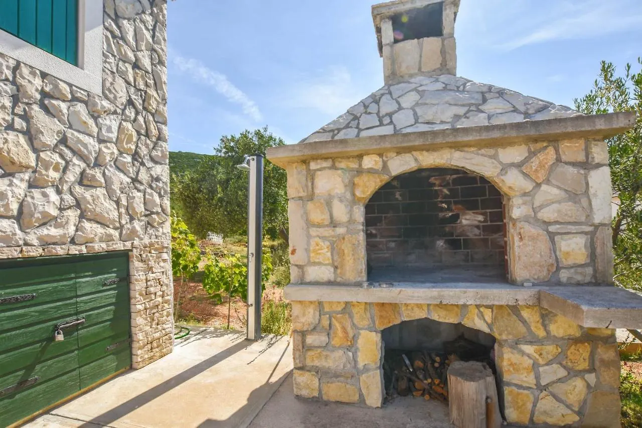 House Oliver Dobropoljana 0*,  Croatia